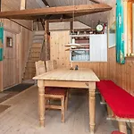 8 Person In Hovborg-by Traum *
