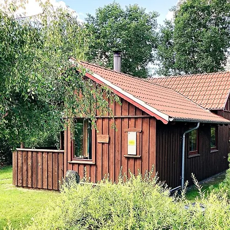 8 Person In Hovborg-by Traum *